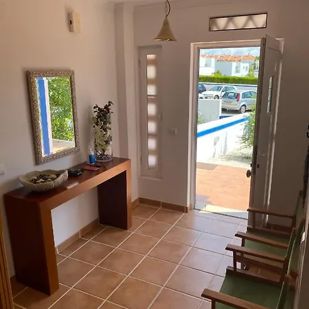 Blue House - Ferragudo (Faro)